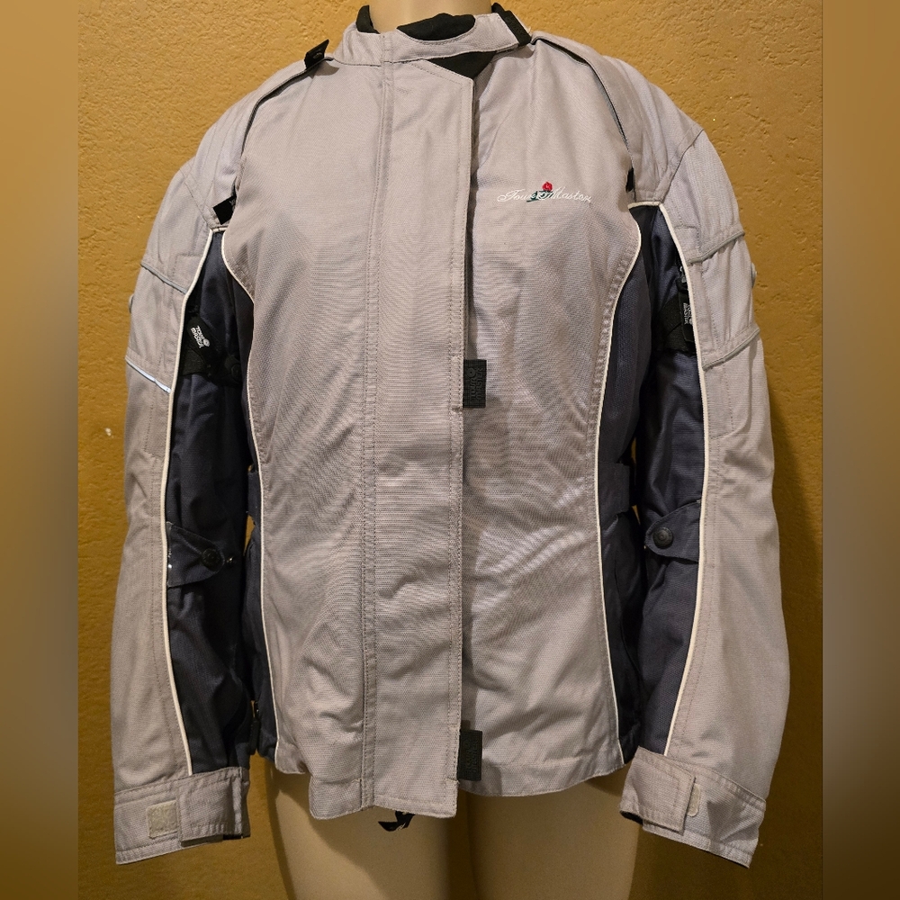 Tour Master Trinity motorcycle jacket Nwot sz s pl 16.         M79T